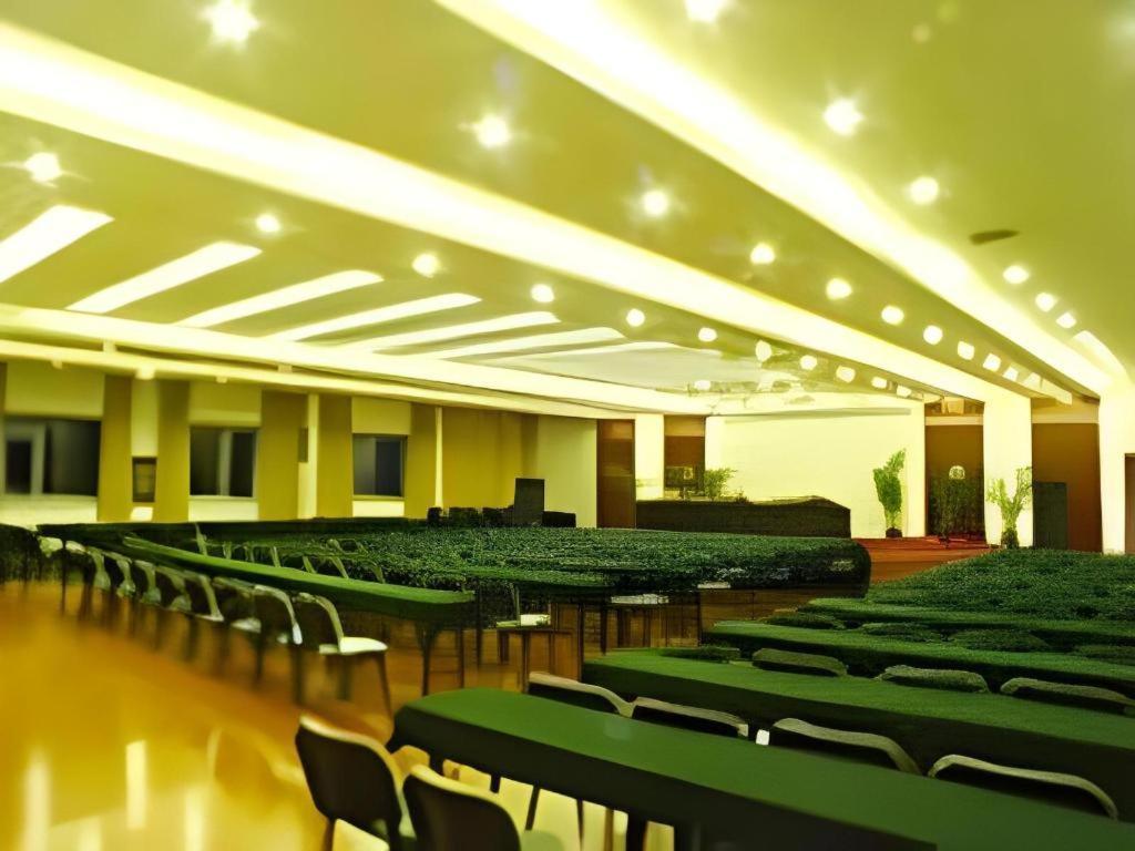 New Friendship Hotel Luoyang  Exterior foto
